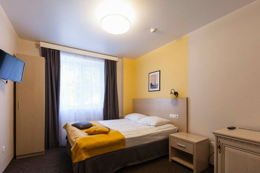 Фотографии номера Стандартный двухместный номер в Гостинице Приорат Гатчина